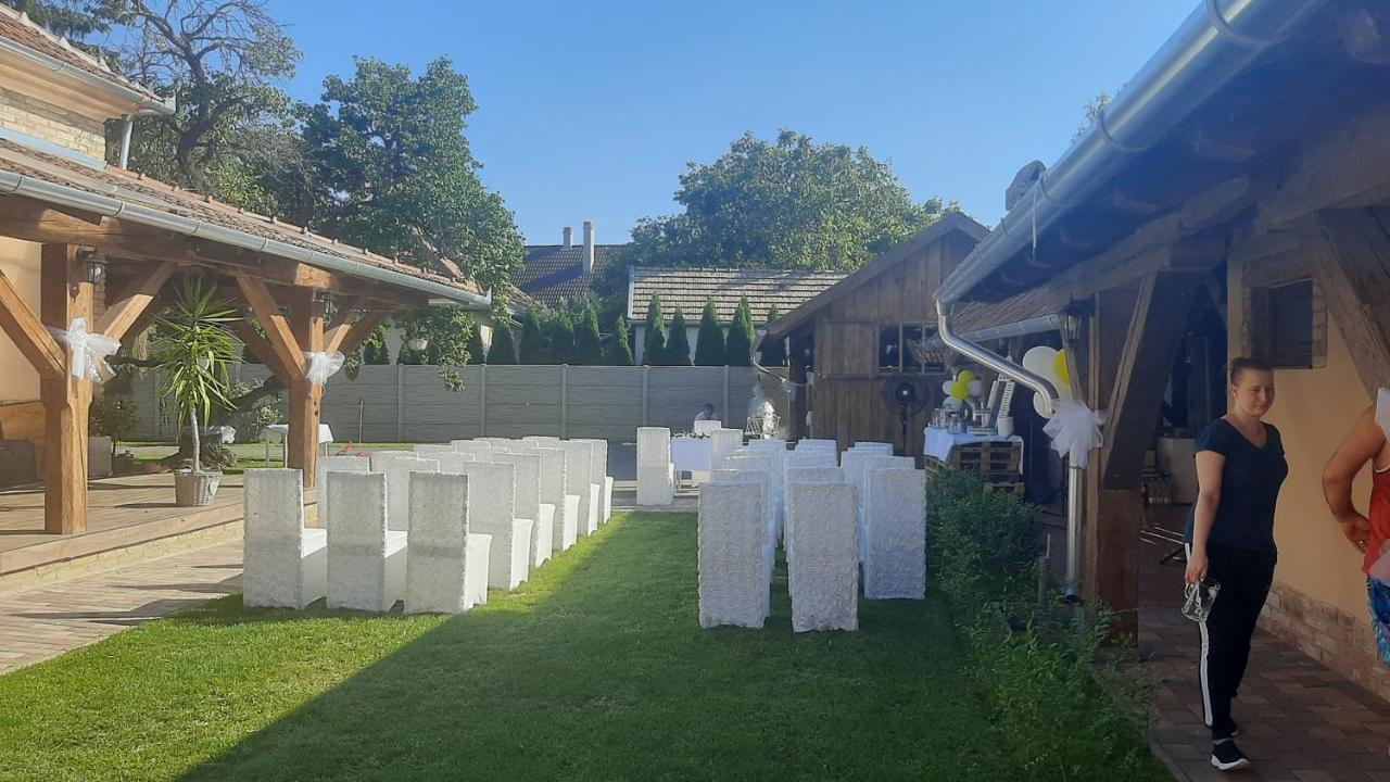 Villa Rusztika 귤러 외부 사진