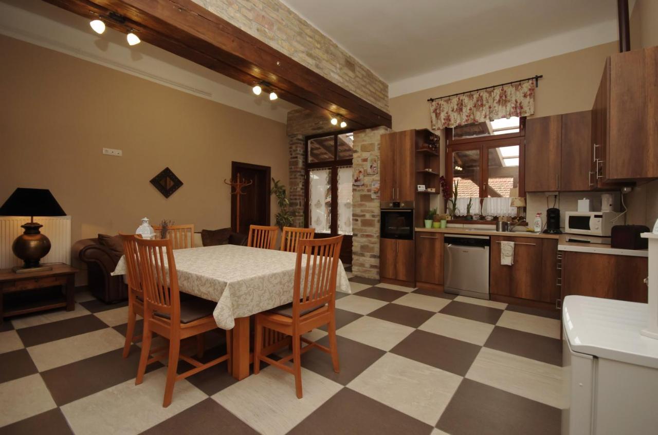 Villa Rusztika 귤러 외부 사진